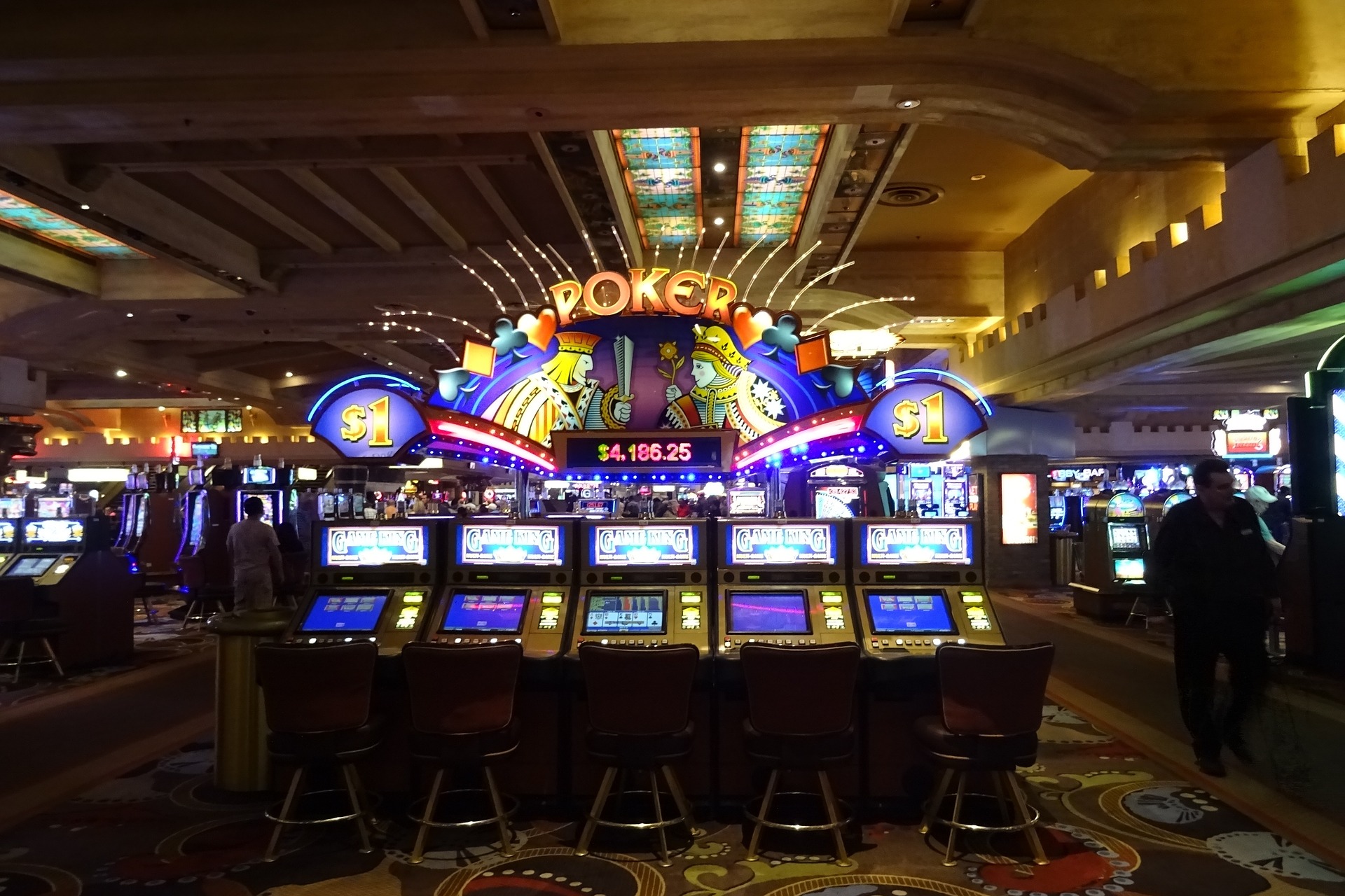 Factors to Help You Choose the Best Online Casino Provider